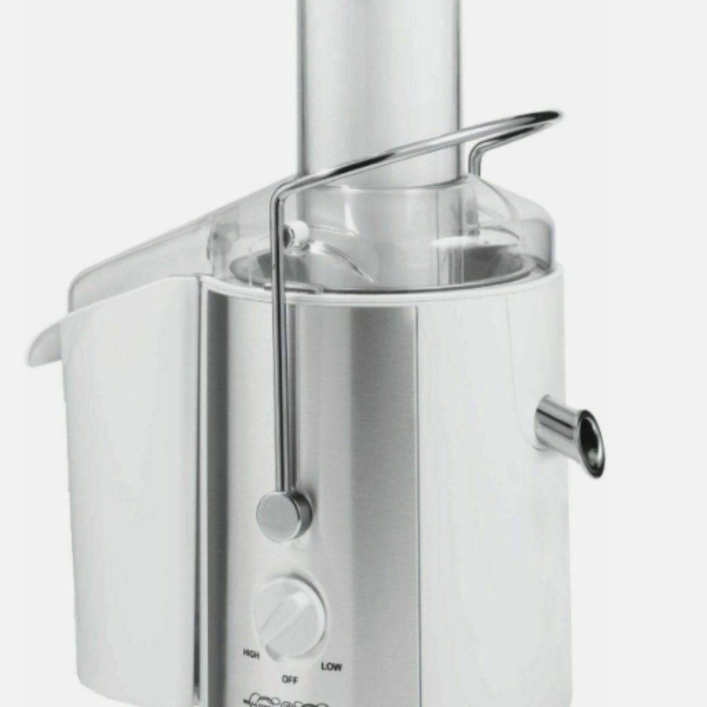 BELLA 700Watts Juice Extractor, White with Stainless Steel (NEW)